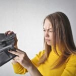Descruba Agora 5 Coisas que Você Nunca Deve Fazer com o Seu Dinheiro